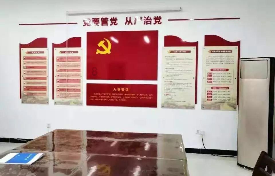 女孩巴厘岛度假